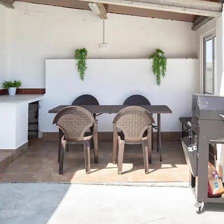 Semesterbostad Ag Casa Anema, 10 Huespedes A 2km De La Playa Razo