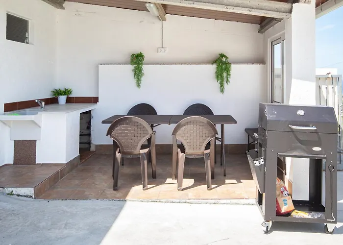 Semesterbostad Ag Casa Anema, 10 Huespedes A 2km De La Playa Razo